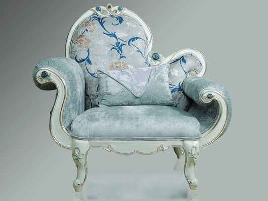 Fauteuil classique bleu élégant