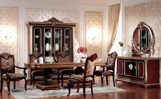 Table de salle à manger et chaises de cru