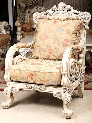 Fauteuil classique bleu élégant