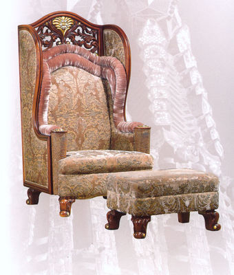 Fauteuil classique bleu élégant