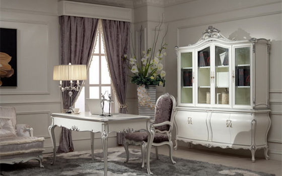 Tableau et chaise d'inscription blancs en bois luxueux de bureaux classiques royaux brillants de Ministère de l'Intérieur
